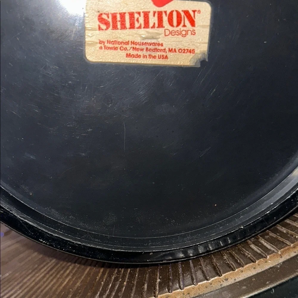 Shelton Vintage Black and Gold Ice Bucket with Handle